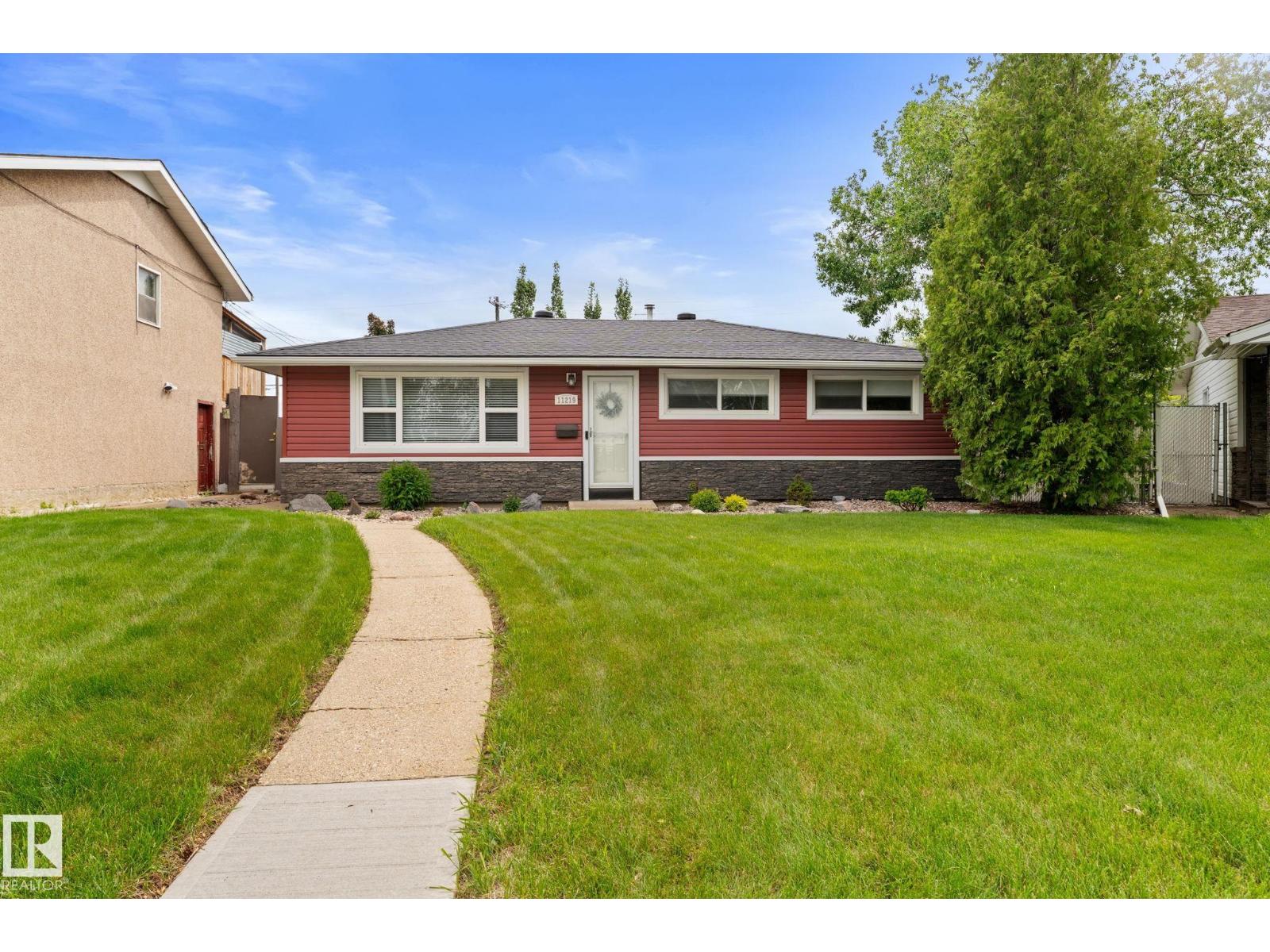 MLS® listing #29901959 for sale located at 11219 134A AV NW