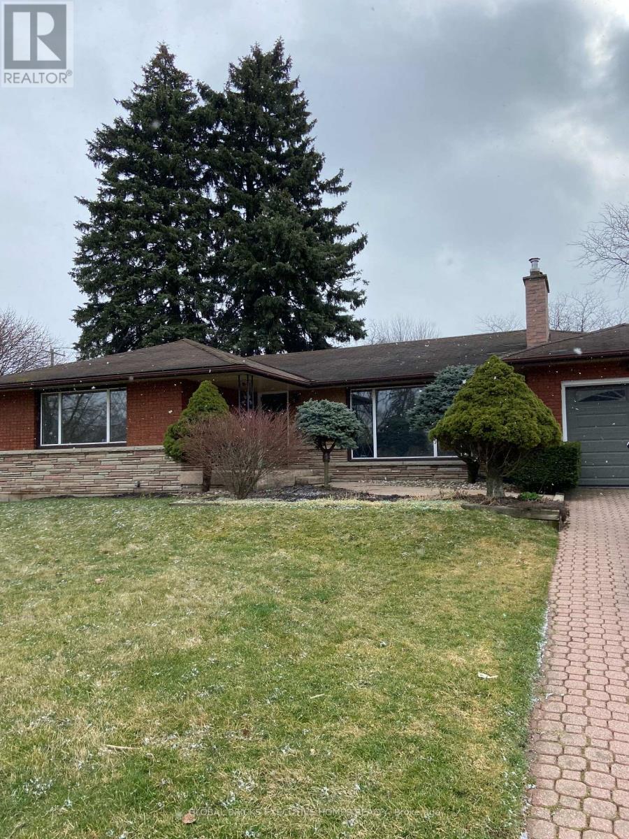 MLS® listing #29902230 for sale located at 123 SENECA DRIVE