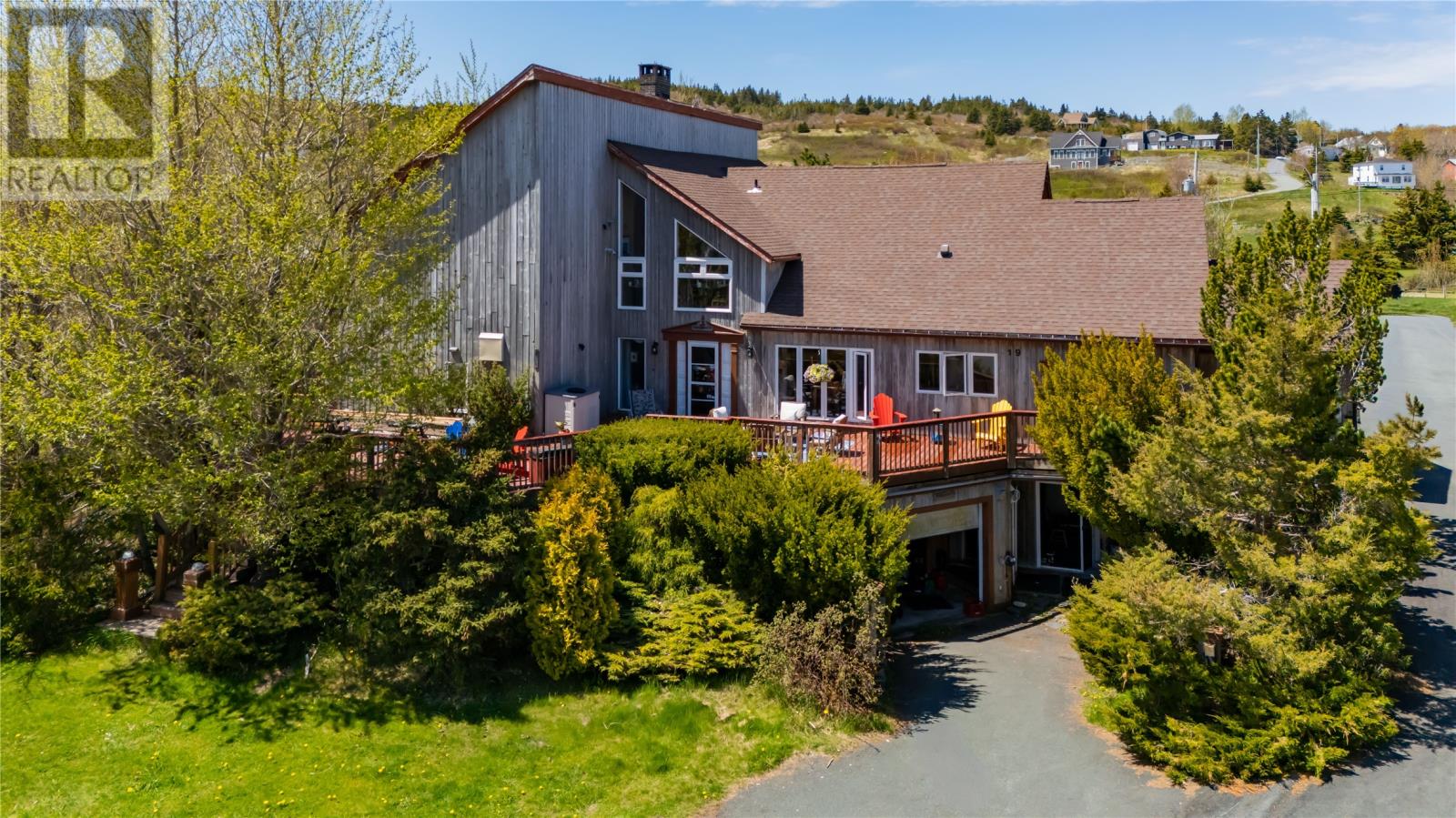 MLS® listing #29903024 for sale located at 19-23 Holdsworth Lane