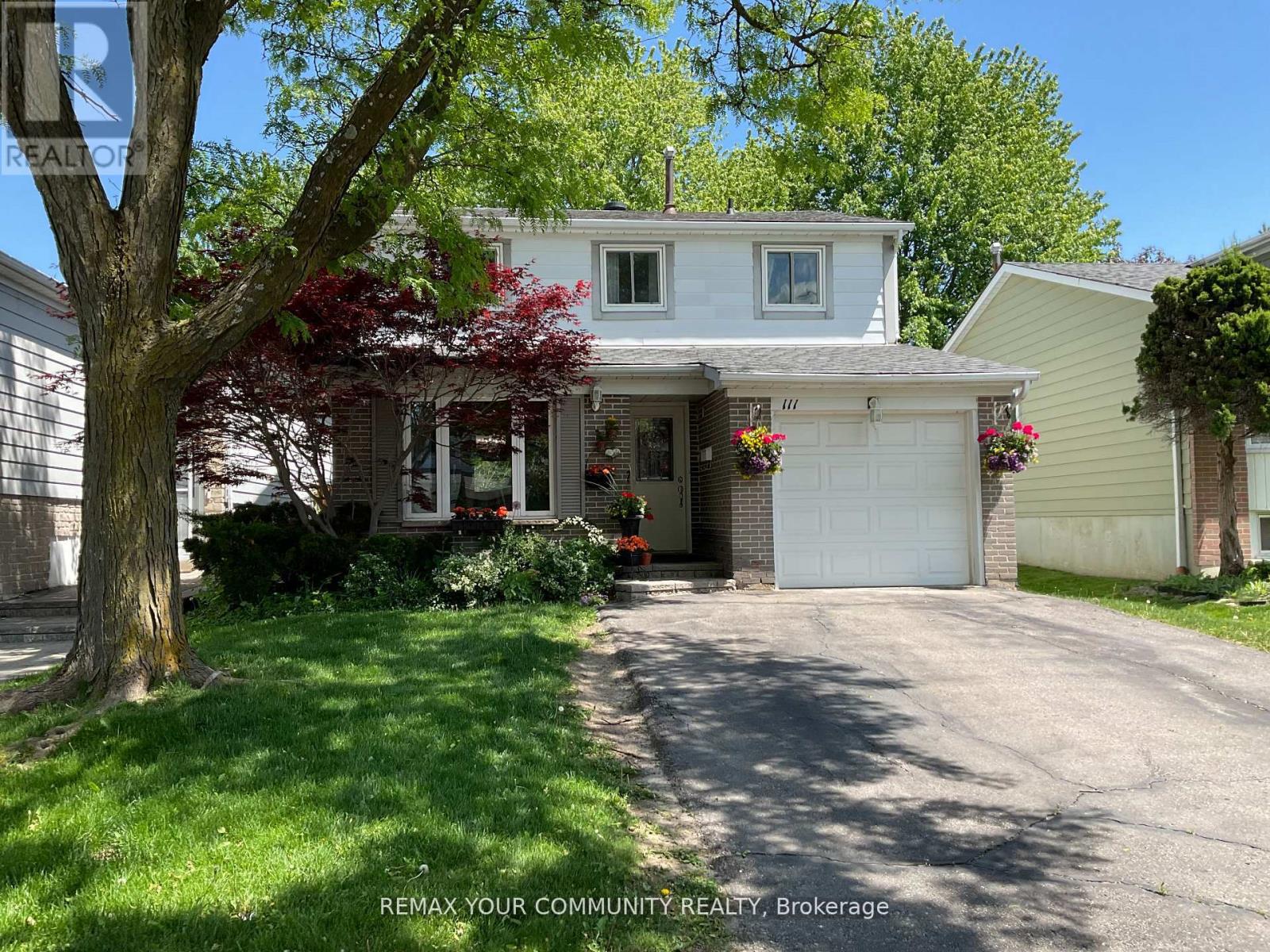 MLS® listing #29903074 for sale located at 111 SPRINGHEAD GARDENS