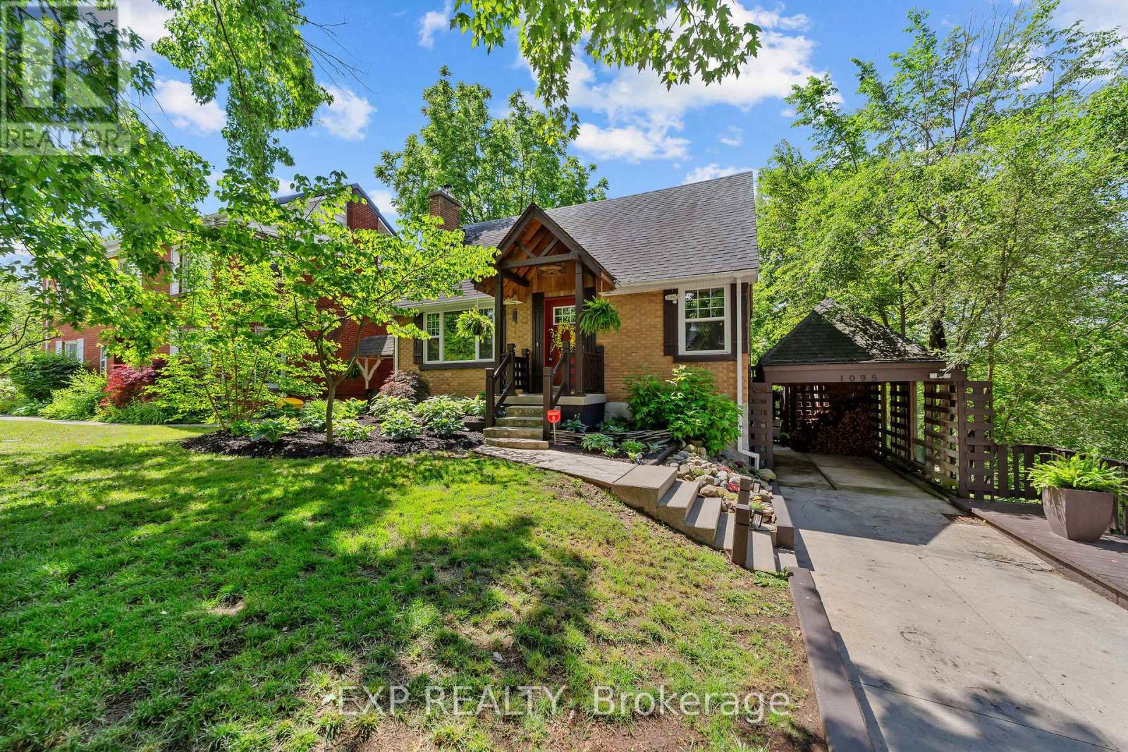 MLS® listing #29903144 for sale located at 1095 HAMILTON ROAD