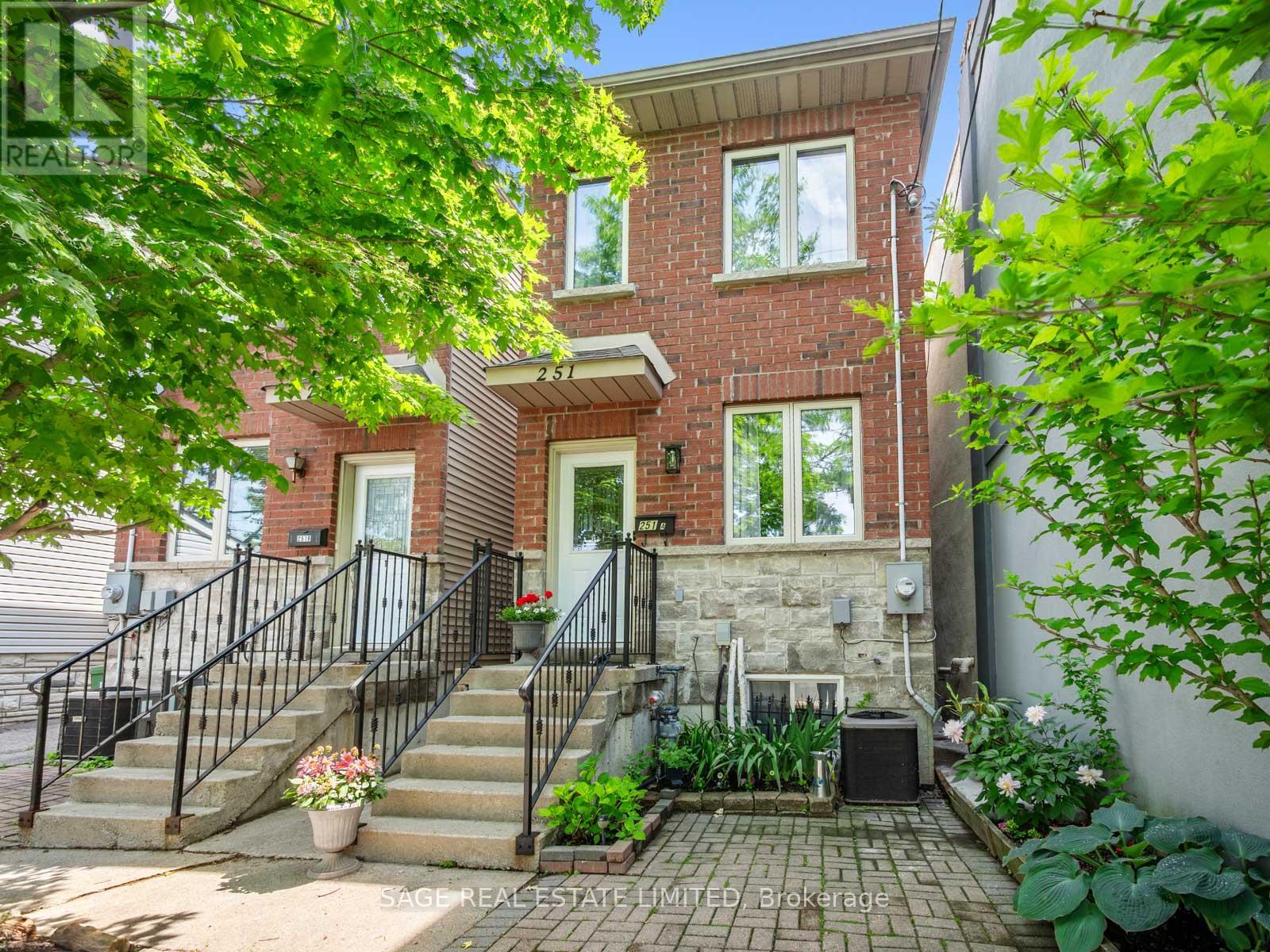 MLS® listing #29903315 for sale located at 251A CHISHOLM AVENUE
