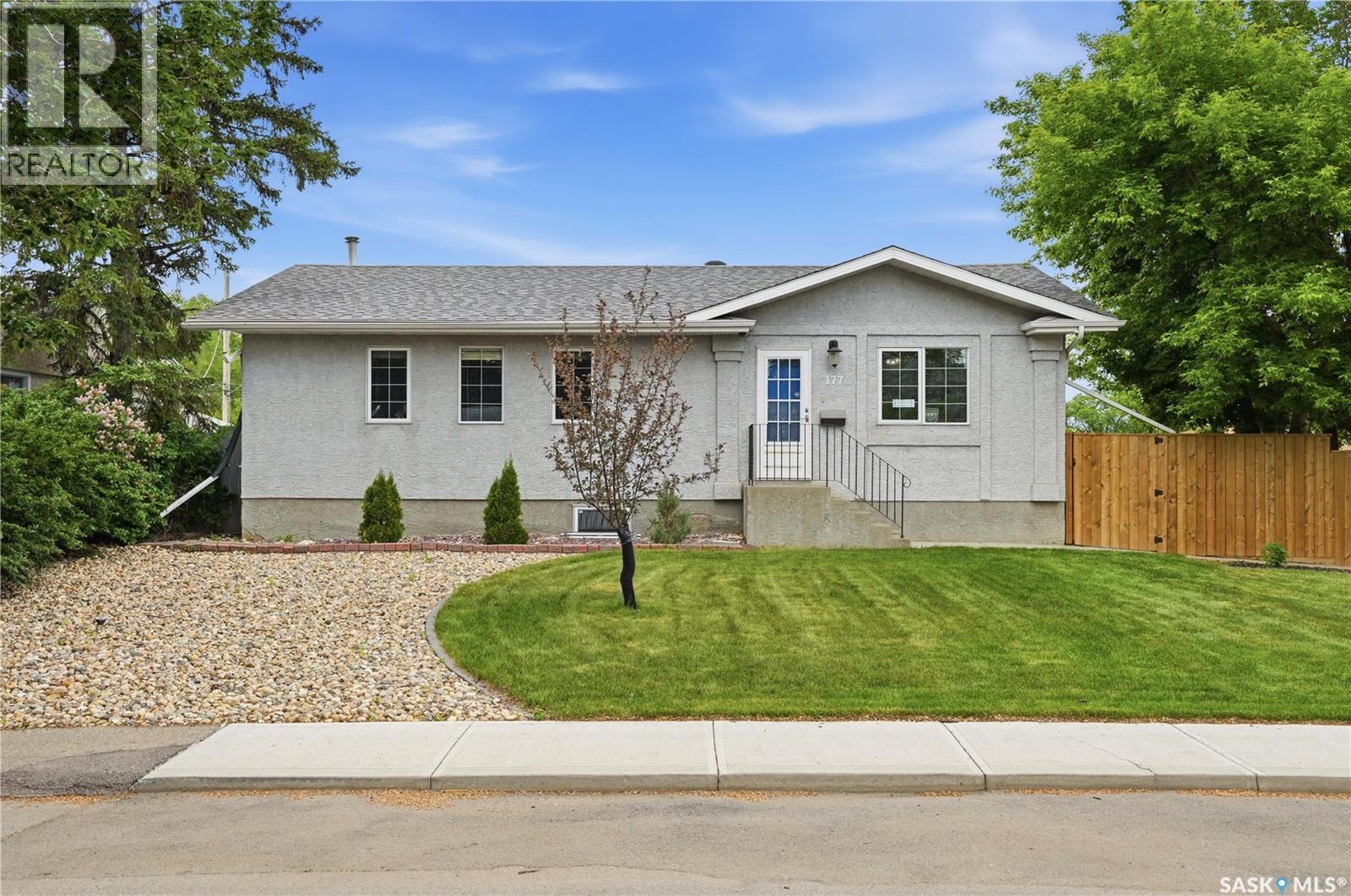 MLS® listing #29903478 for sale located at 177 OTTAWA STREET