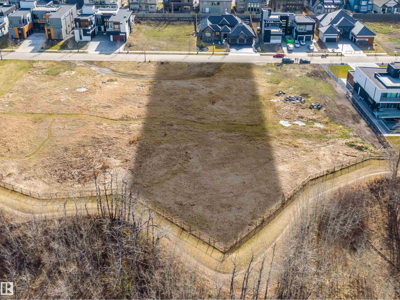 MLS® listing #29904354 for sale located at 32 WINDERMERE DR SW