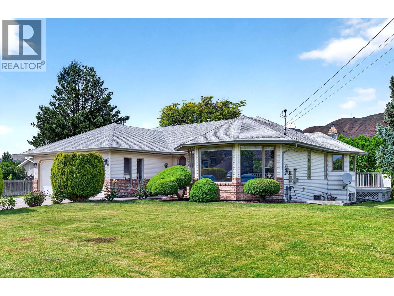 MLS® listing #29905611 for sale located at 900 Windbreak Street