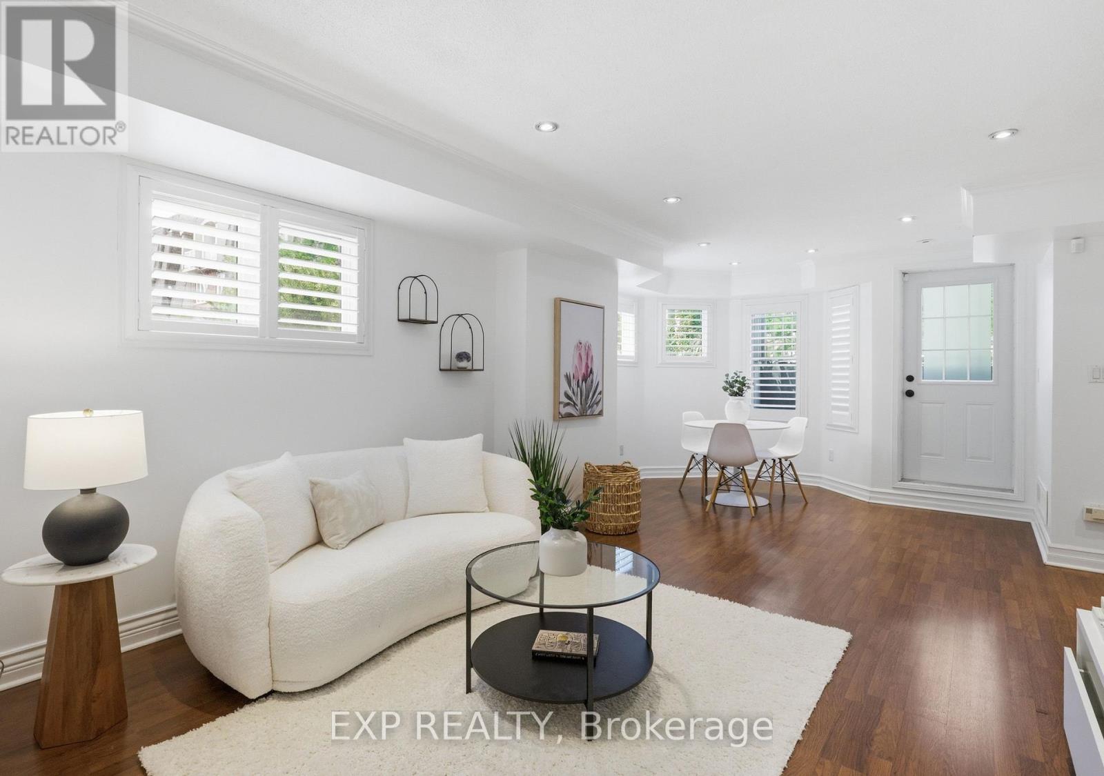 MLS® listing #29906692 for sale located at 29 - 31 FOUNDRY AVENUE
