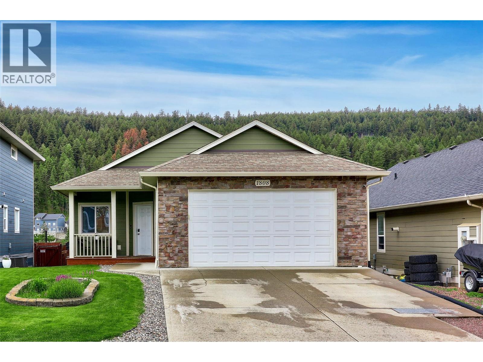 MLS® listing #29907023 for sale located at 1808 Foxtail Drive