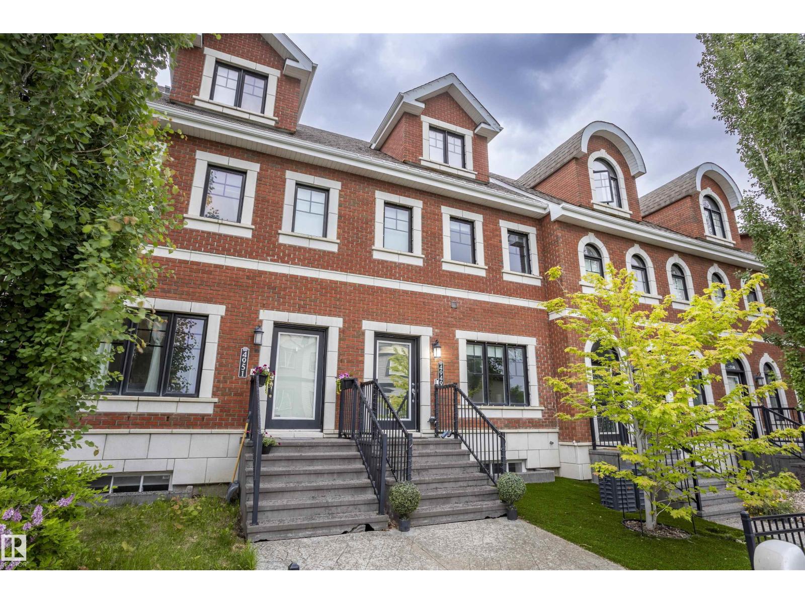 MLS® listing #29908108 for sale located at 4949 TERWILLEGAR CM NW