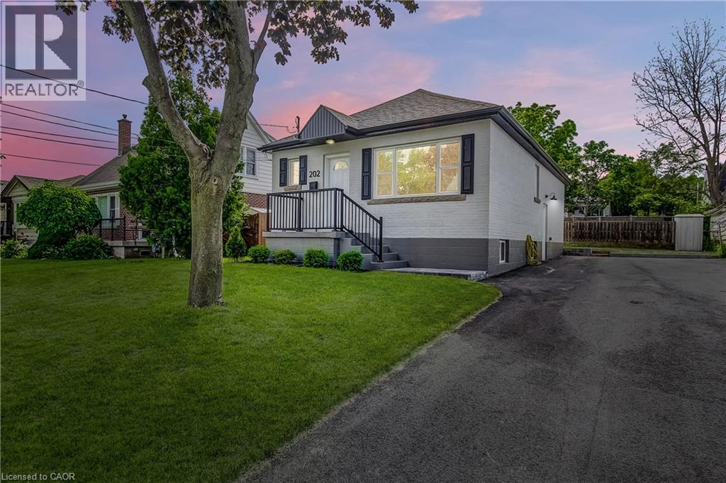 MLS® listing #29908618 for sale located at 202 ERINDALE Avenue
