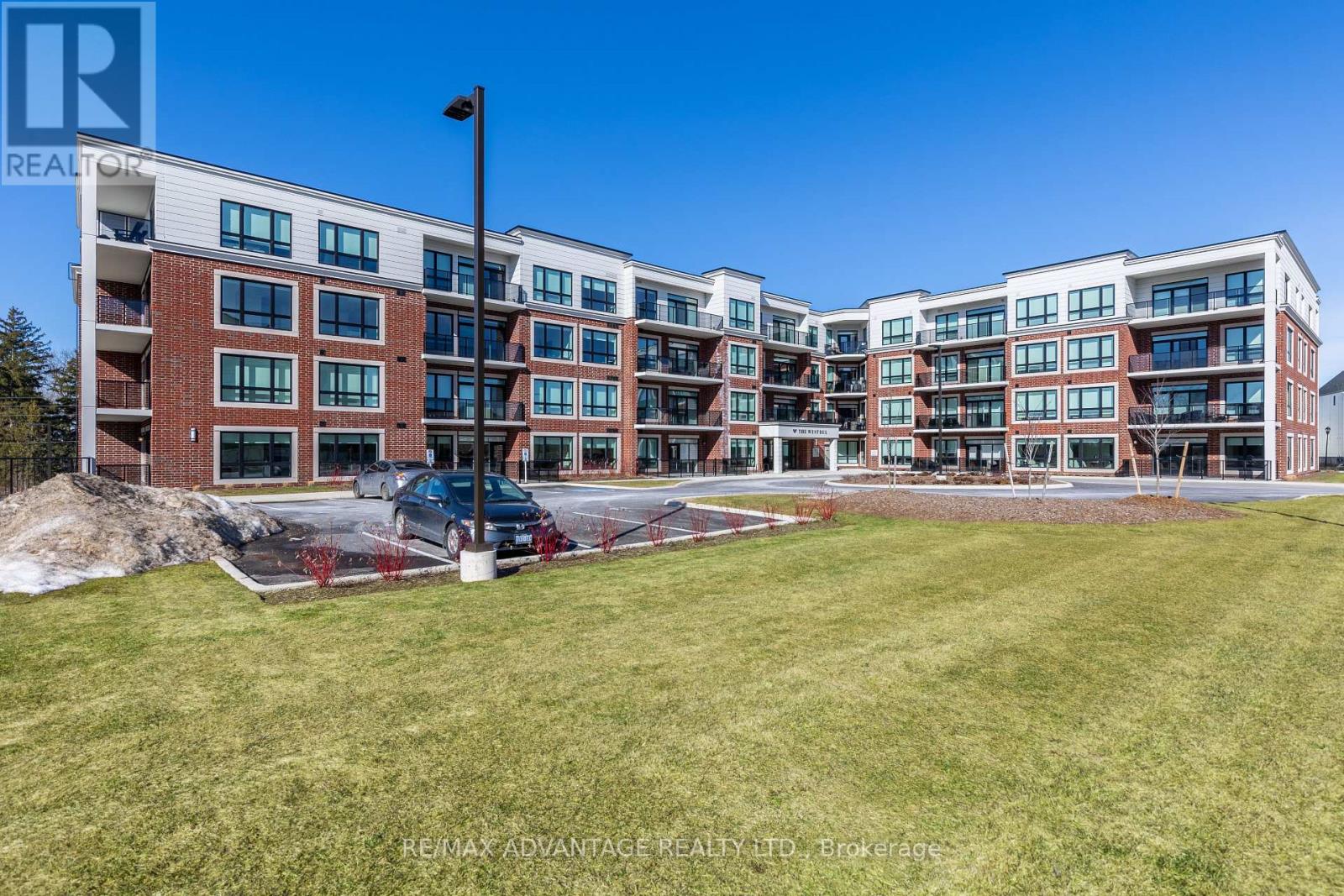 MLS® listing #29908752 for sale located at 214 - 1975 FOUNTAIN GRASS DRIVE