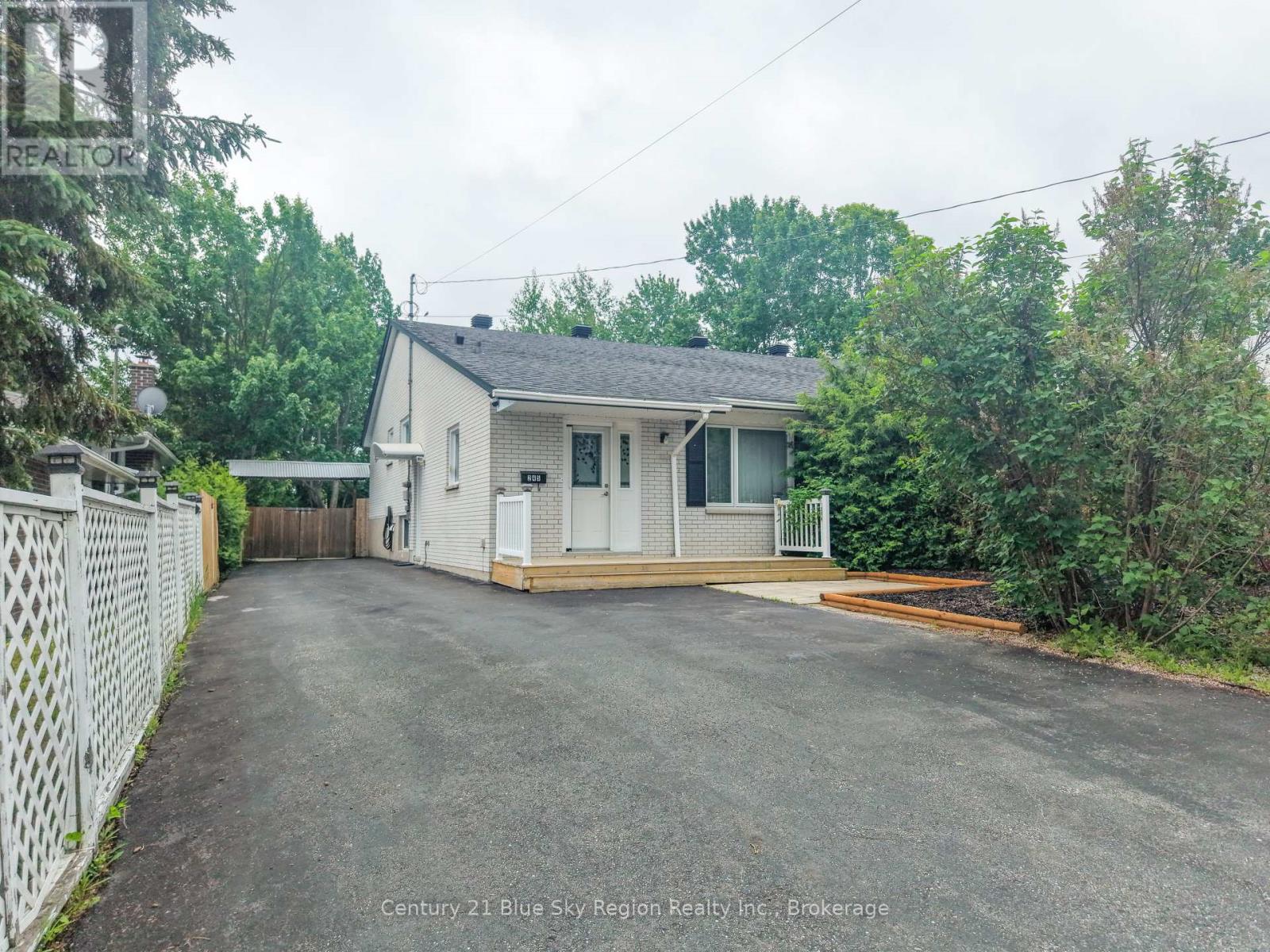 MLS® listing #29909046 for sale located at 245 MICHENER DRIVE
