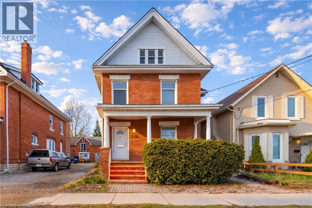 MLS® listing #29909197 for sale located at 38 NELSON Street
