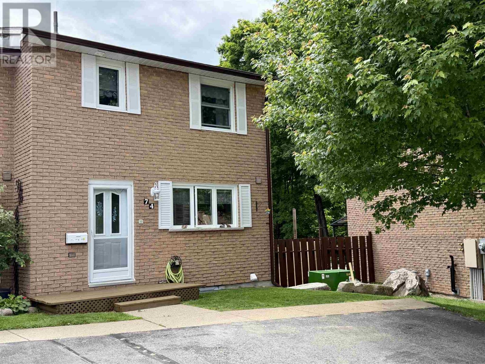 MLS® listing #29909274 for sale located at 74 Frame CRES