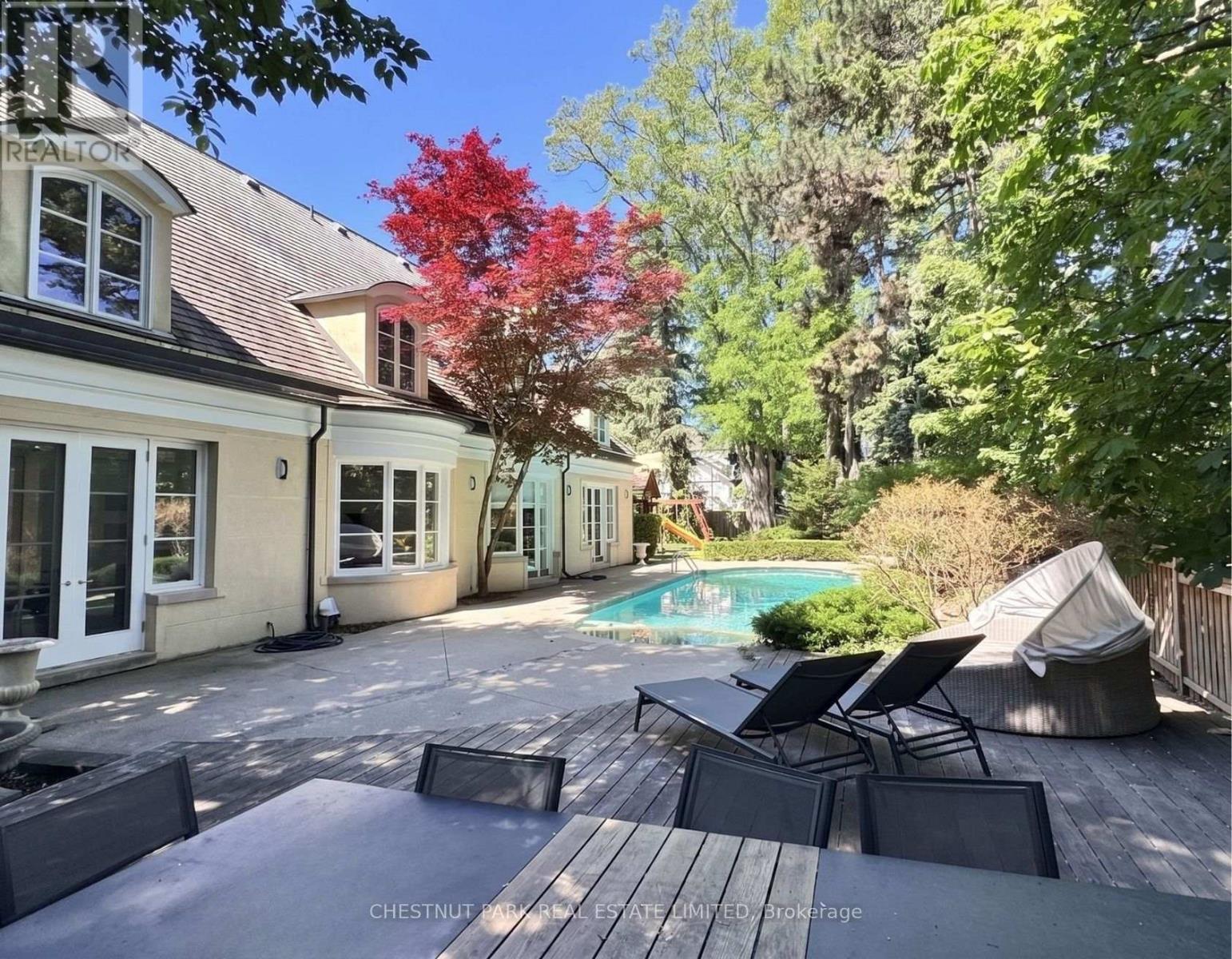 MLS® listing #29911649 for sale located at 1 GLEN EDYTH PLACE