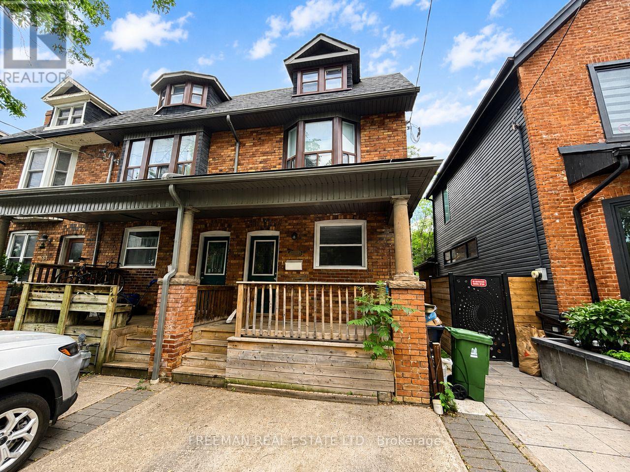MLS® listing #29911822 for sale located at UPPER - 342 HOWLAND AVENUE
