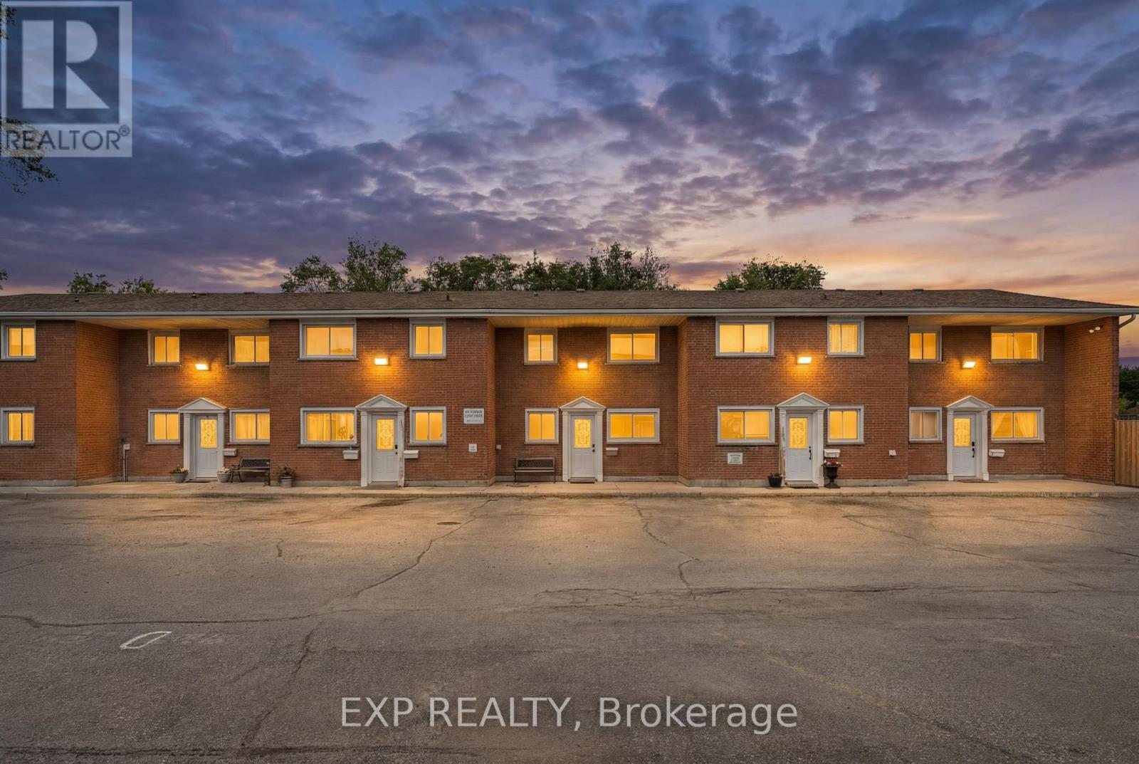 MLS® listing #29912421 for sale located at I - 48 WINDOM ROAD