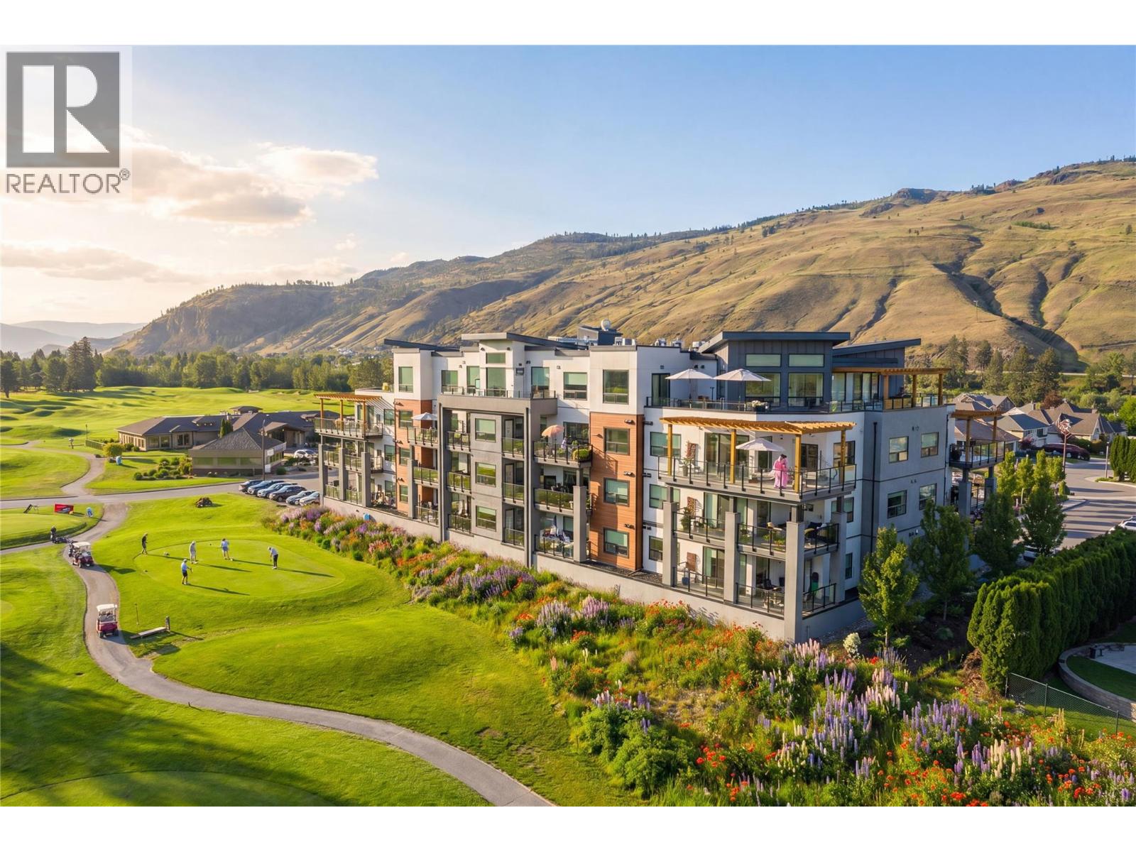 MLS® listing #29913371 for sale located at 651 DUNES Drive Unit# 101
