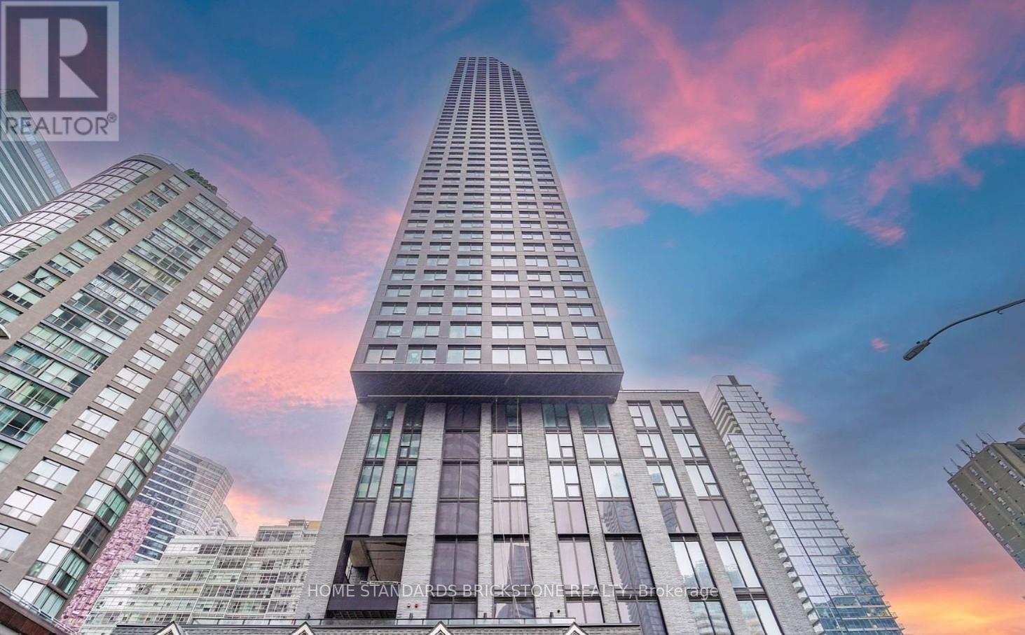 MLS® listing #29914199 for sale located at 4005 - 8 WELLESLEY WEST STREET