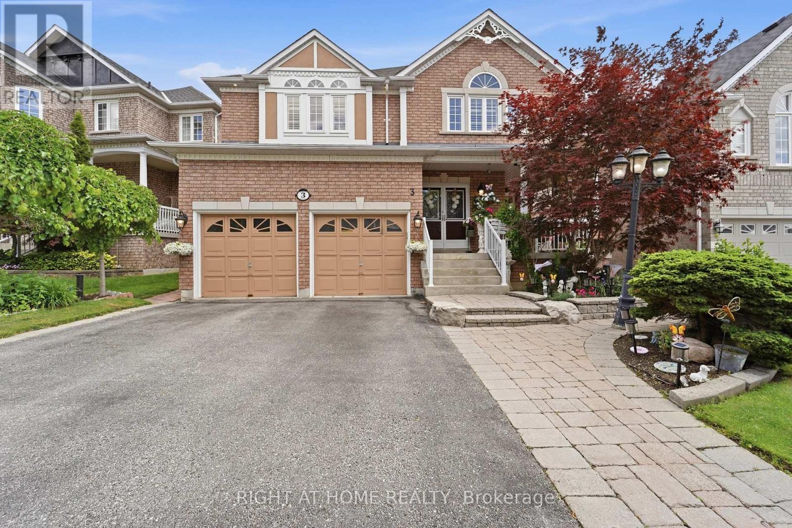 MLS® listing #29914202 for sale located at 3 DARLEY STREET S