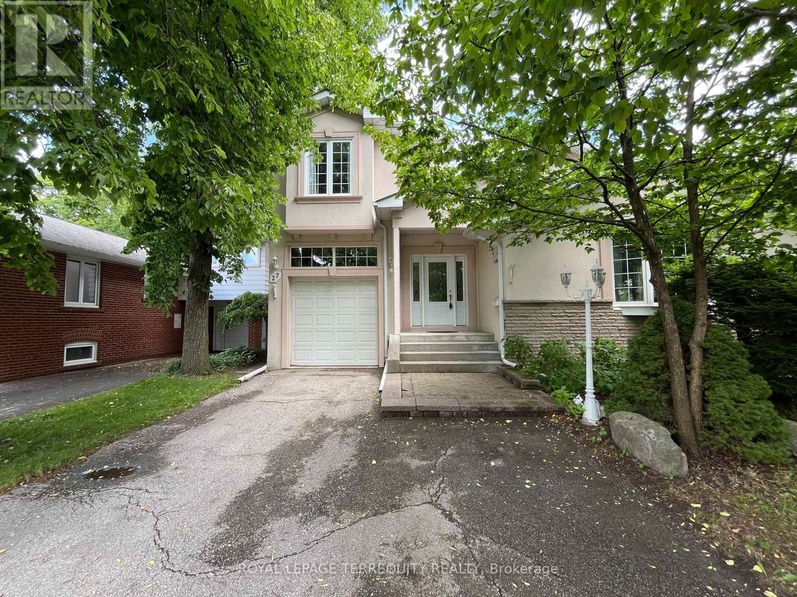 MLS® listing #29914211 for sale located at 27 SHADWICK DRIVE