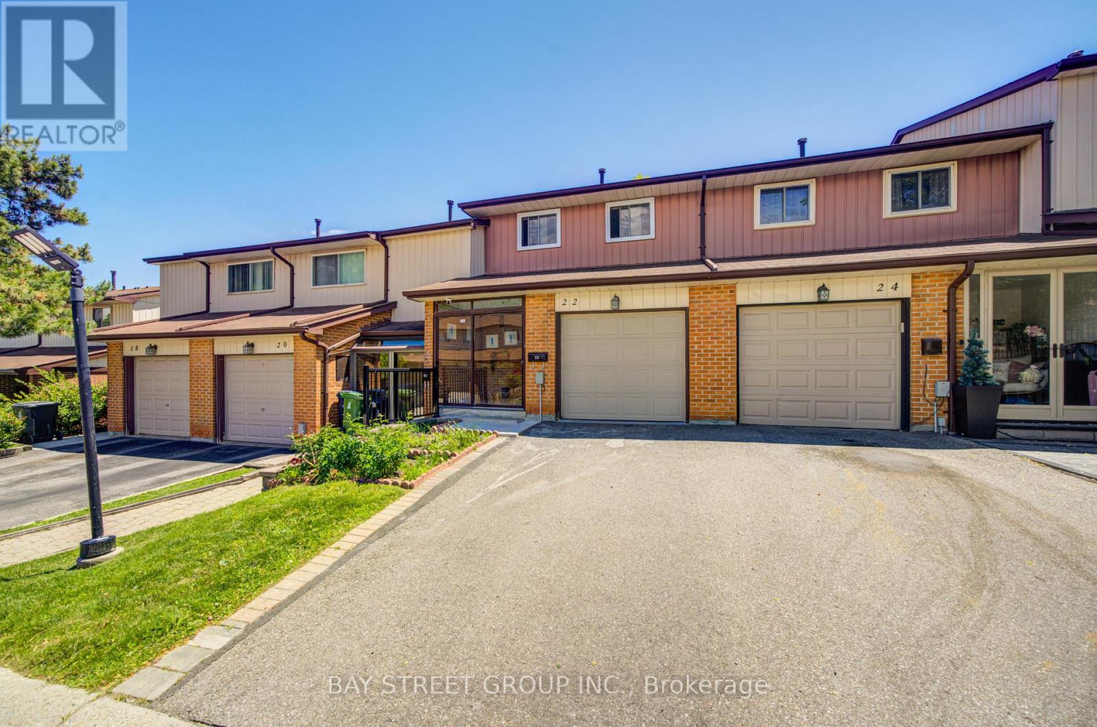 MLS® listing #29914228 for sale located at 22 - 30 DUNDALK DRIVE
