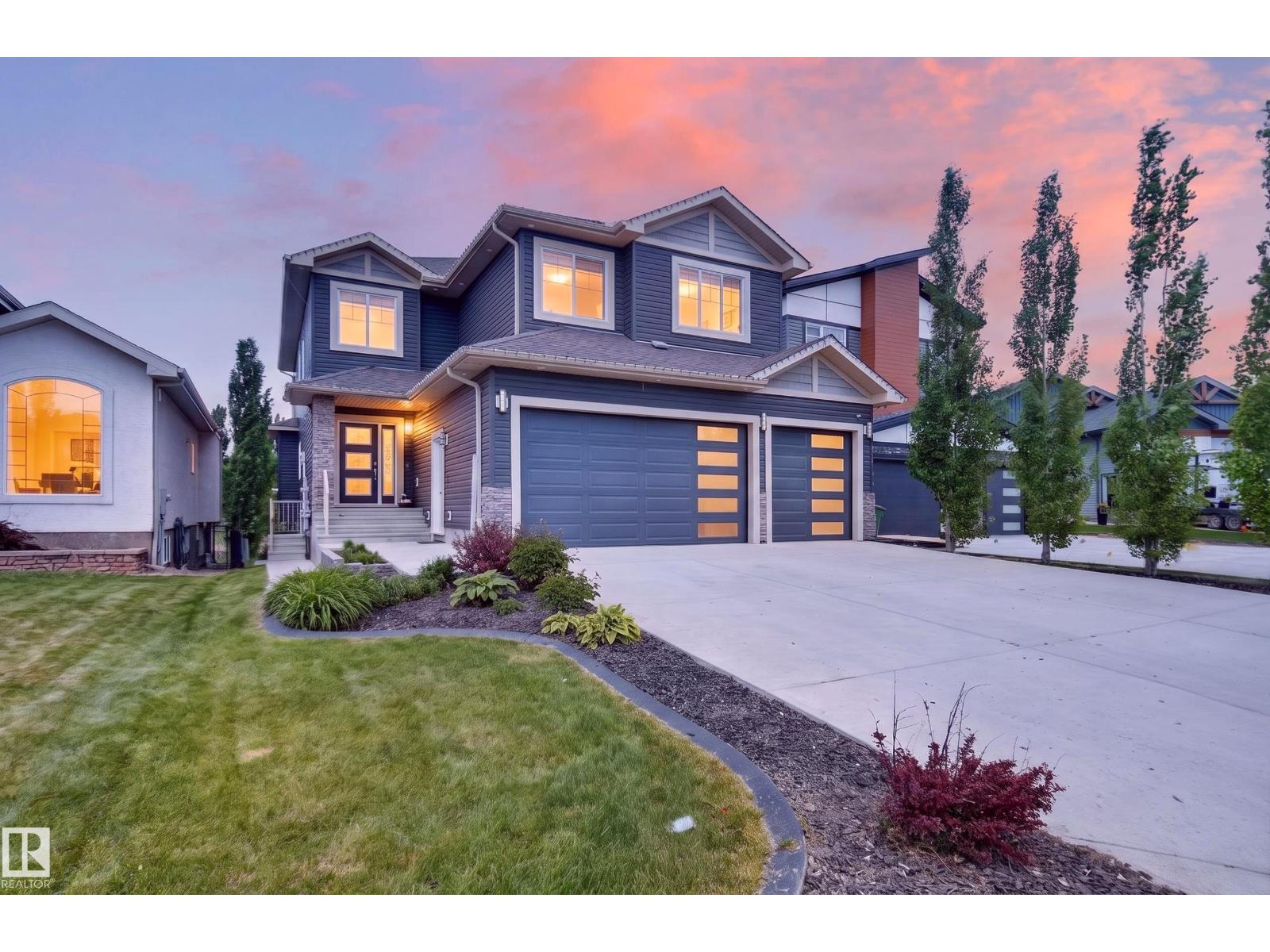 MLS® listing #29914248 for sale located at 92 LAKELAND CR
