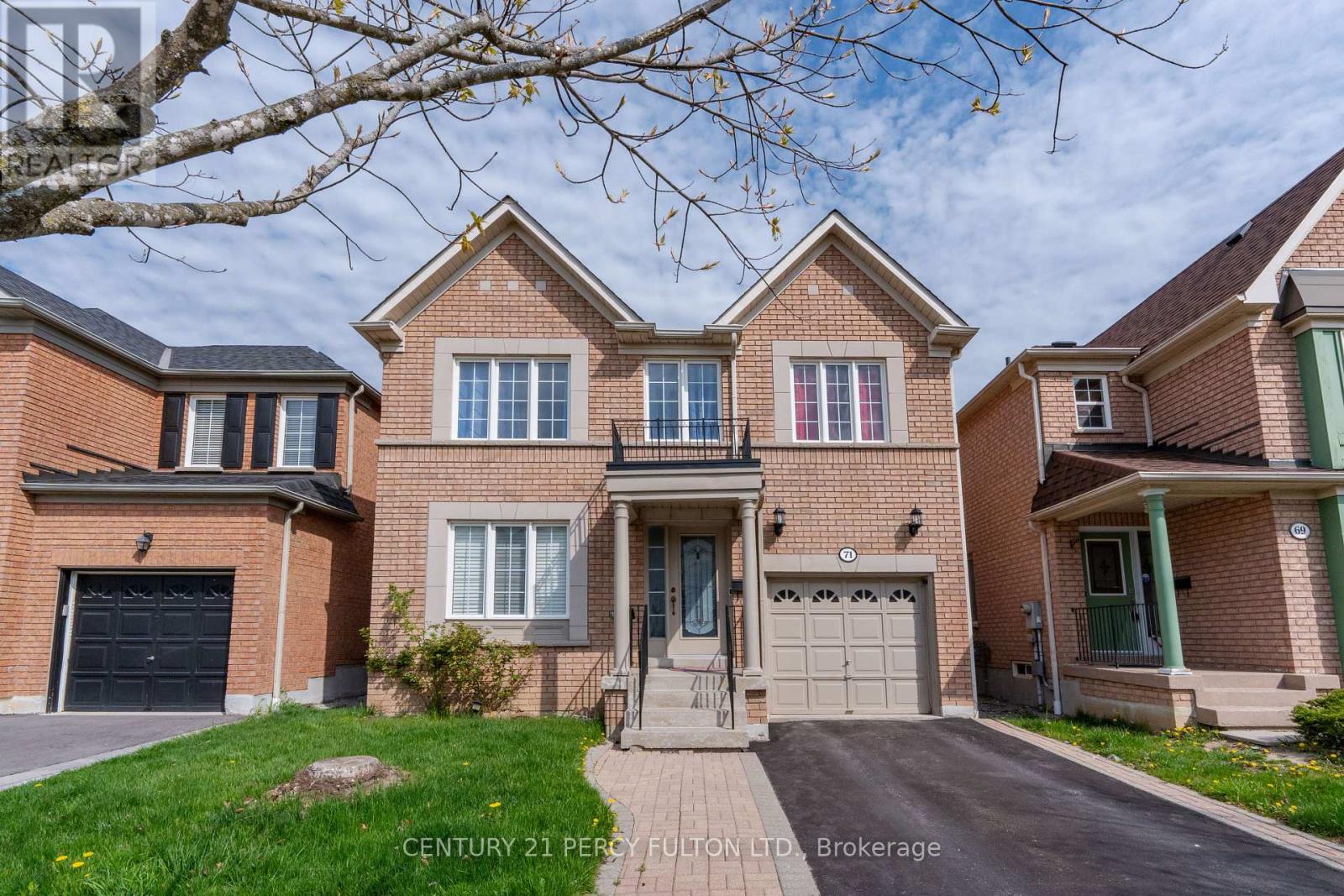 MLS® listing #29915283 for sale located at 71 ARMITAGE CRESCENT
