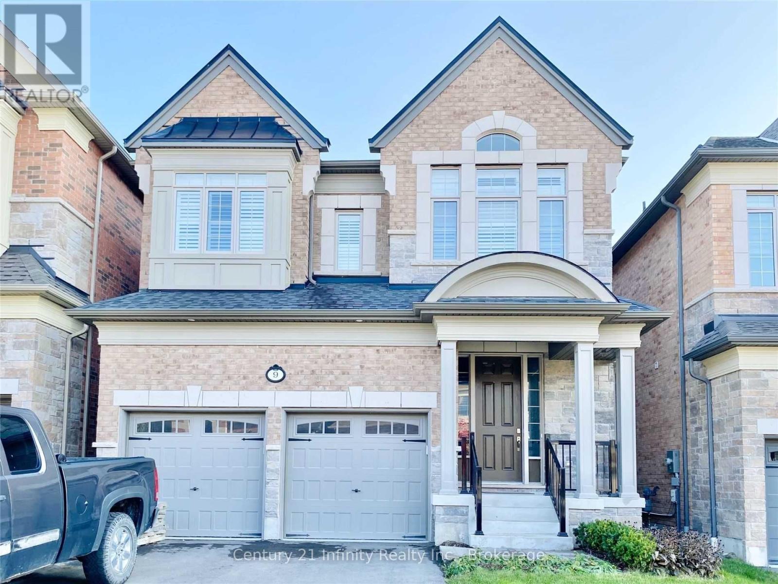 MLS® listing #29915411 for sale located at 9 ST IVES CRESCENT
