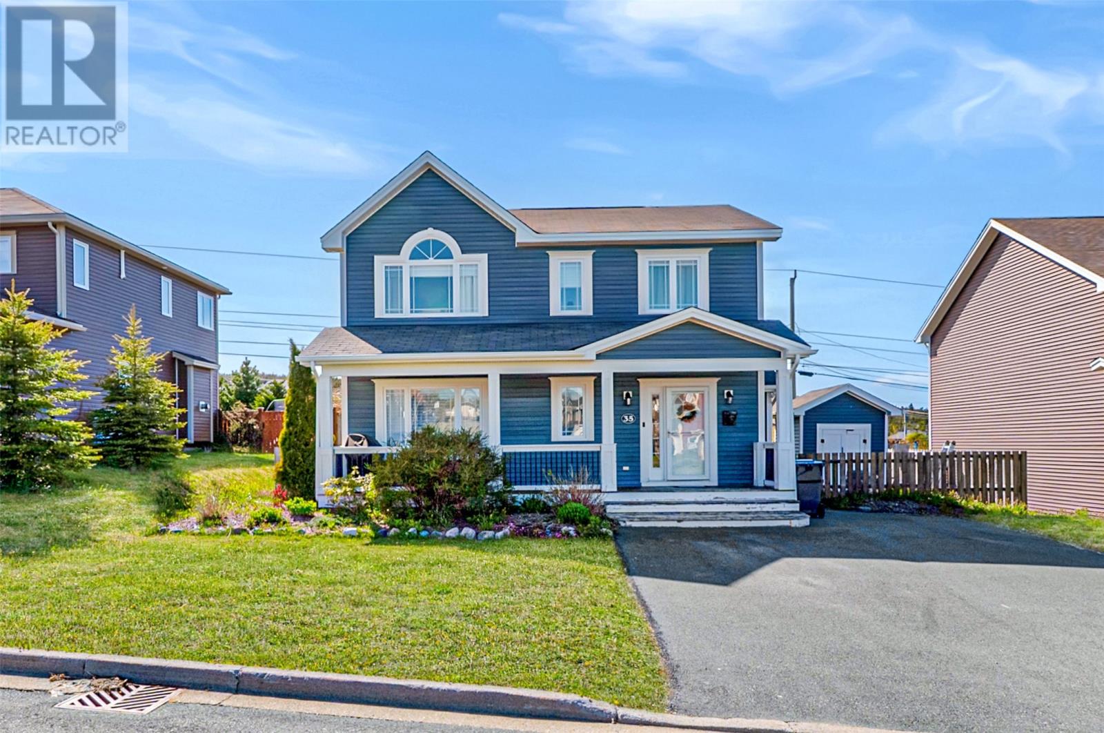 MLS® listing #29916058 for sale located at 35 Reardon Avenue