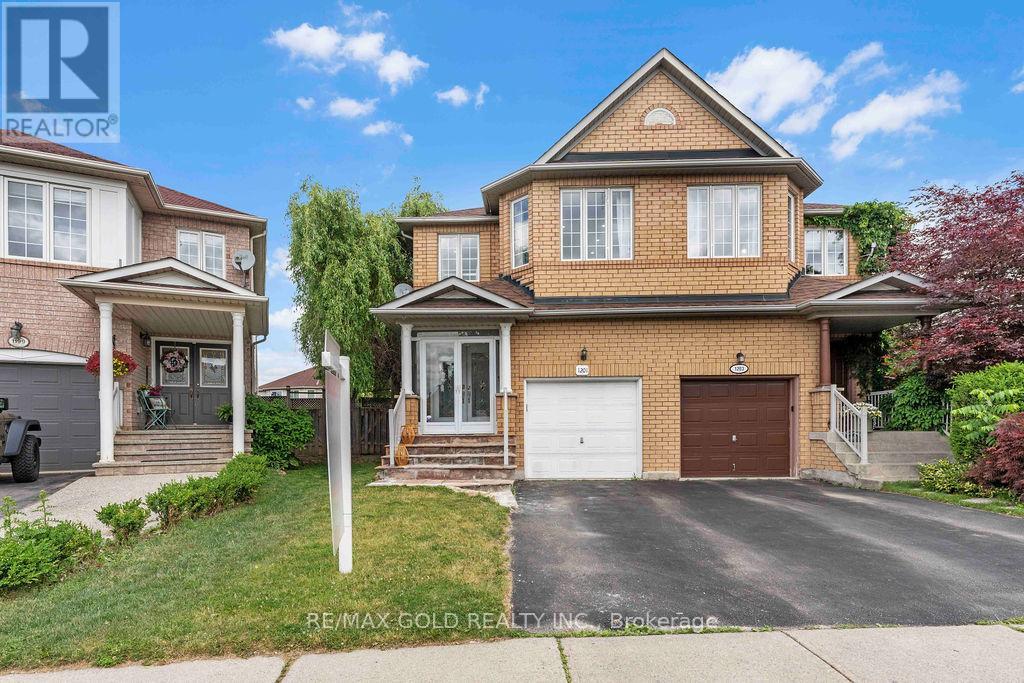 MLS® listing #29916192 for sale located at 1201 MOWAT LANE