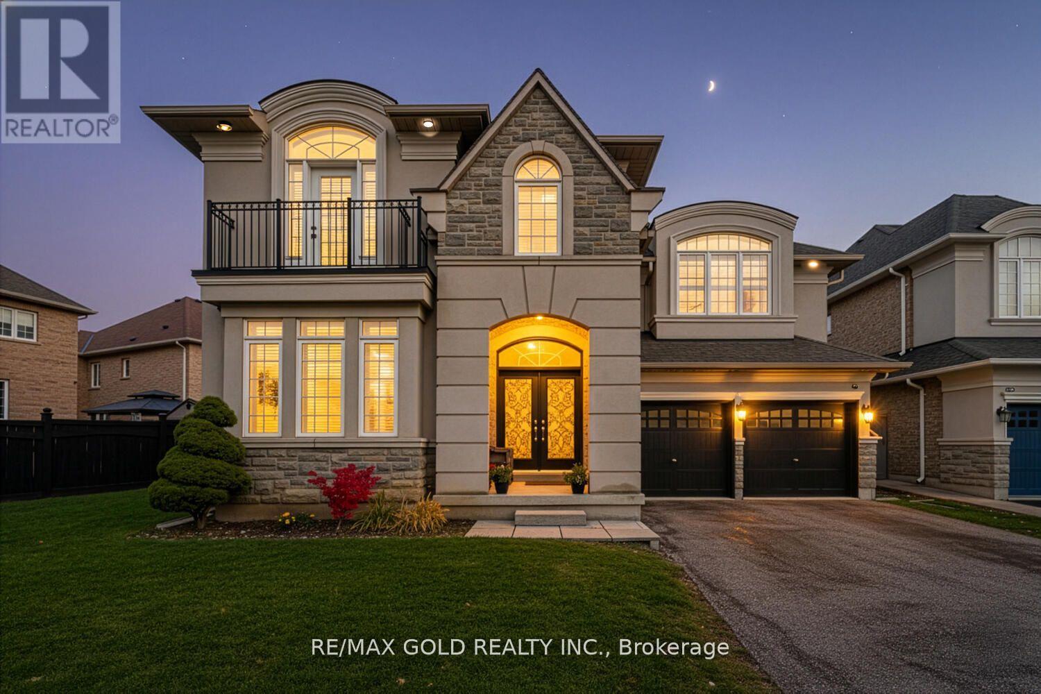 MLS® listing #29916515 for sale located at 37 SCOTCHMERE CRESCENT