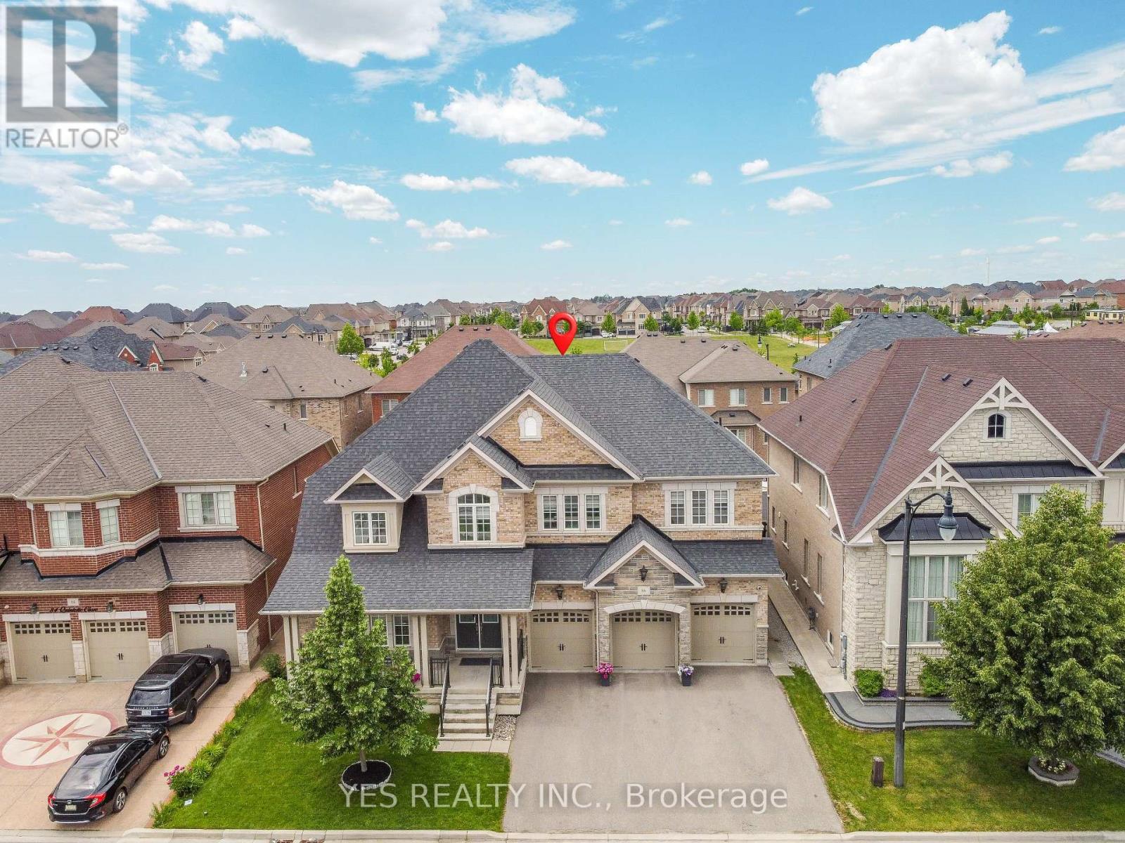 MLS® listing #29916938 for sale located at 86 QUINTETTE CLOSE