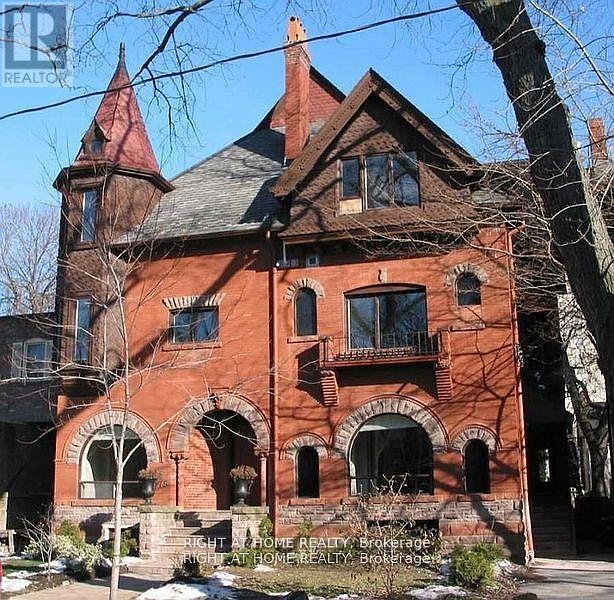 MLS® listing #29918857 for sale located at 173-175 MADISON AVENUE