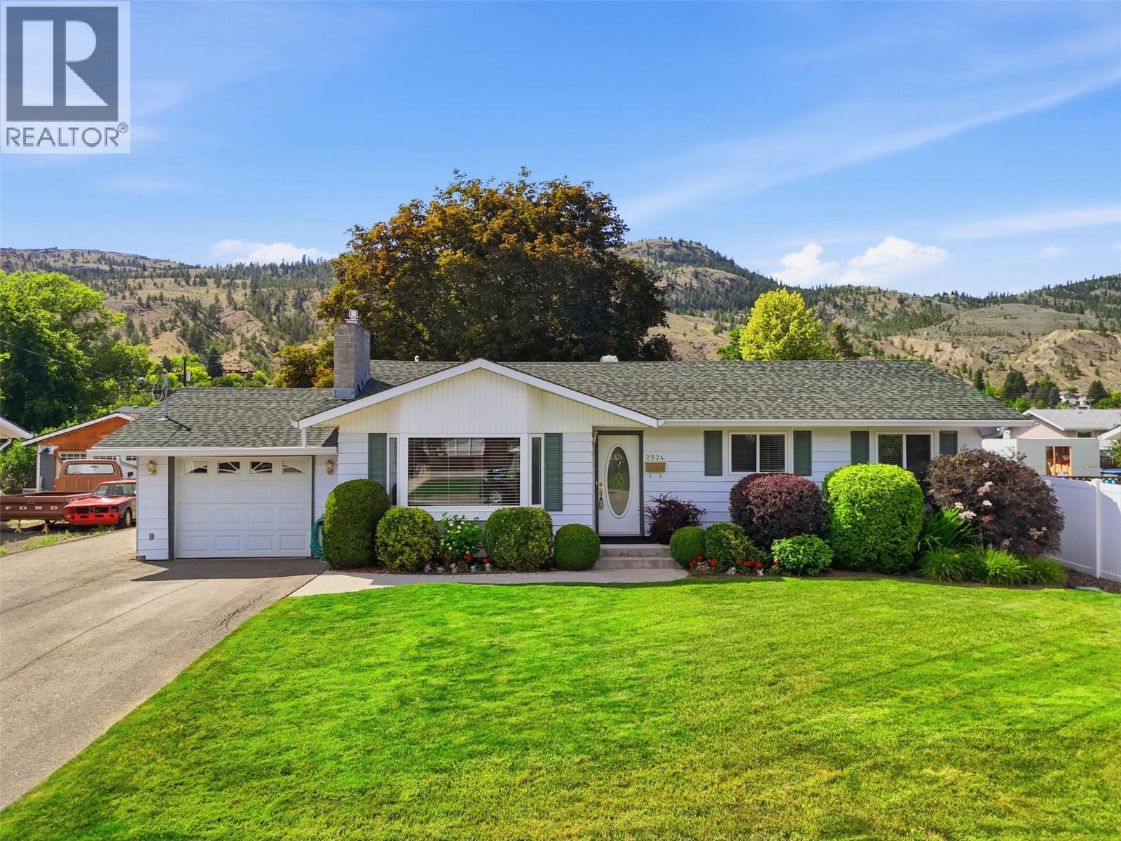 MLS® listing #29919710 for sale located at 2524 Tupela Drive