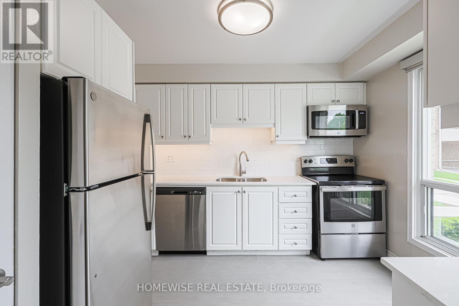 MLS® listing #29920605 for sale located at 25 - 560 WAVERLY STREET N