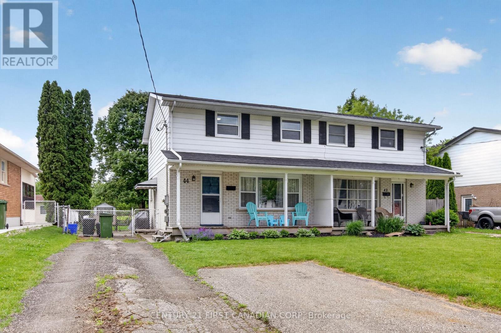 MLS® listing #29920942 for sale located at 44 HAMMOND STREET