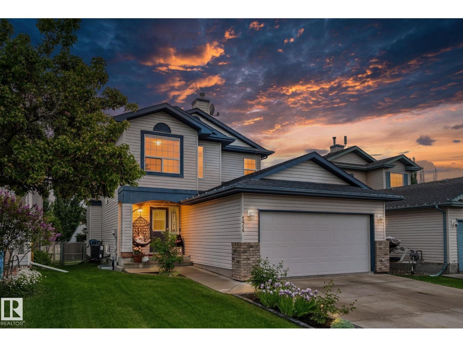 MLS® listing #29921468 for sale located at 174 LAKELAND DR