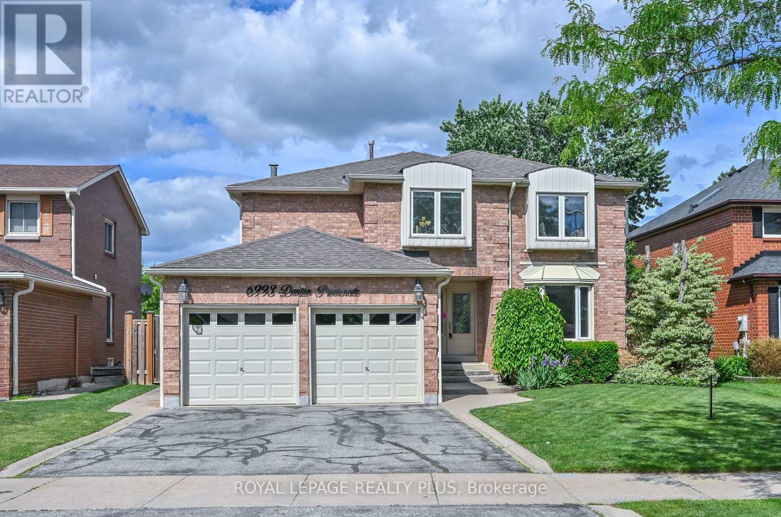 MLS® listing #29921540 for sale located at 6993 DANTON PROMENADE