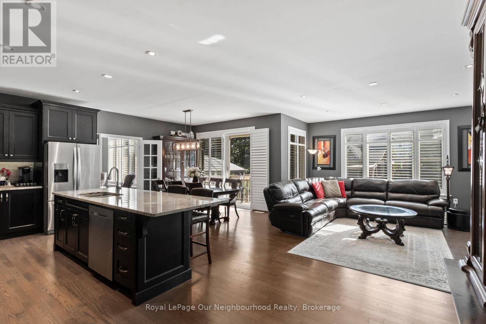 MLS® listing #29921545 for sale located at 19 WAVERLEY ROAD