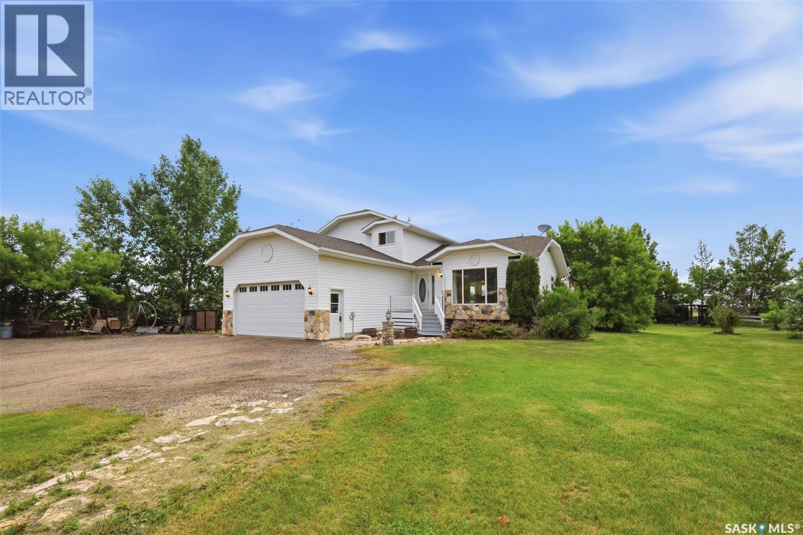 MLS® listing #29921616 for sale located at Martensville (Stushnoff) Acreage