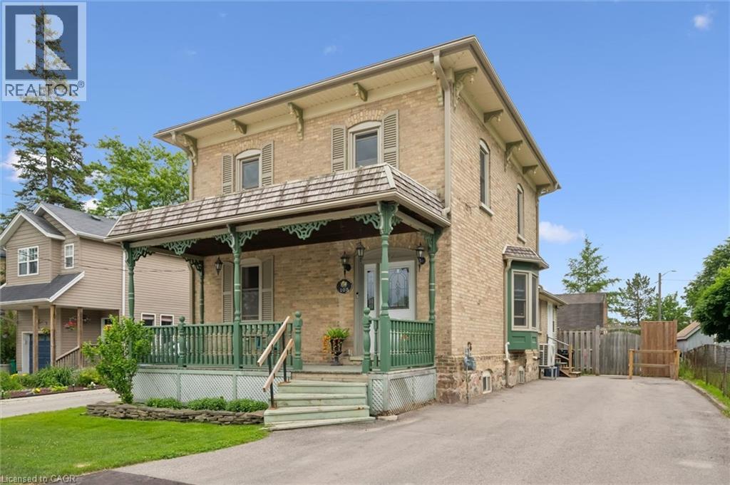 MLS® listing #29923468 for sale located at 105 SNYDER'S Road W