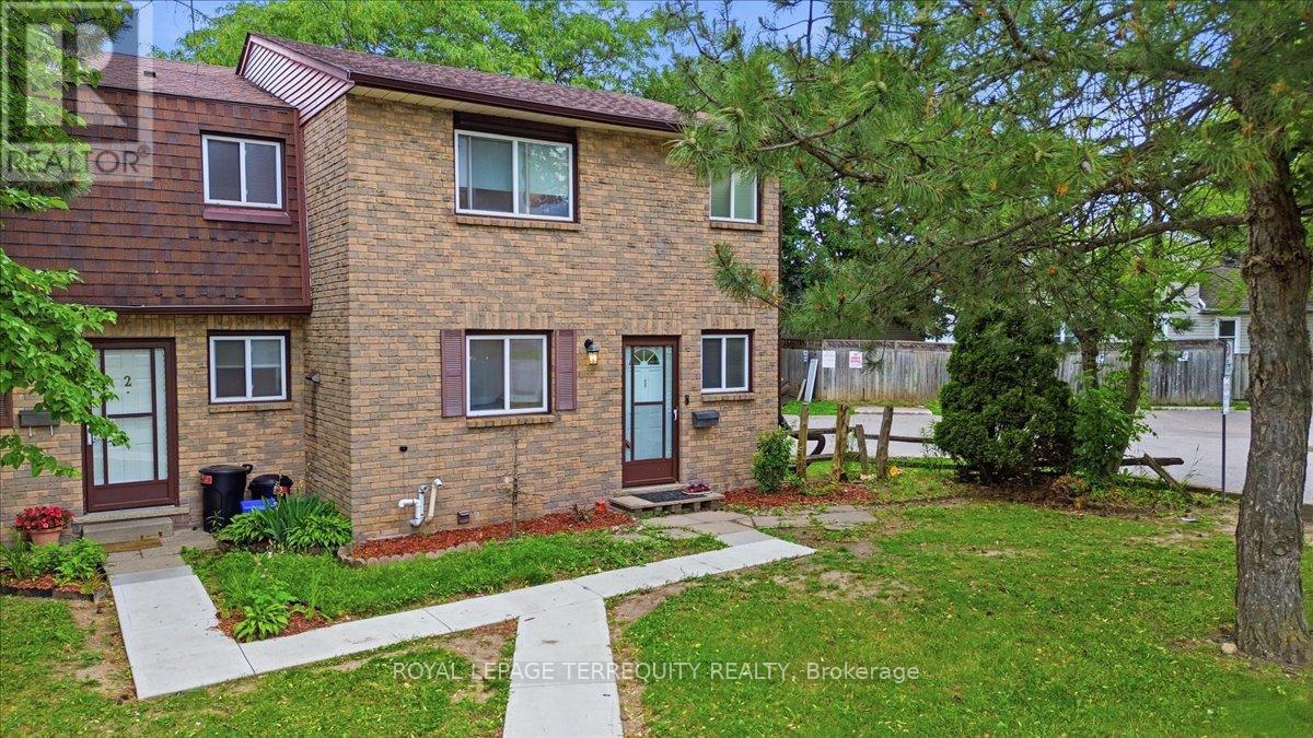 MLS® listing #29923619 for sale located at 1 - 175 SIEBERT AVENUE