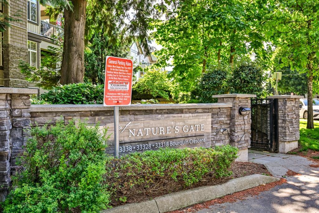 MLS® listing #29924020 for sale located at 213 33318 E BOURQUIN CRESCENT