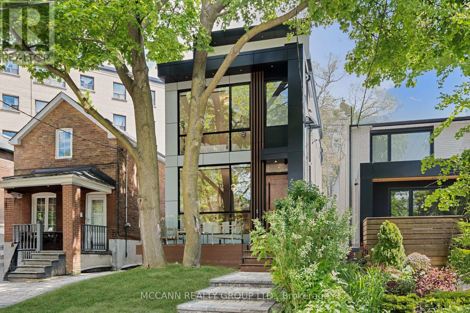 MLS® listing #29924307 for sale located at 311 WYCHWOOD AVENUE