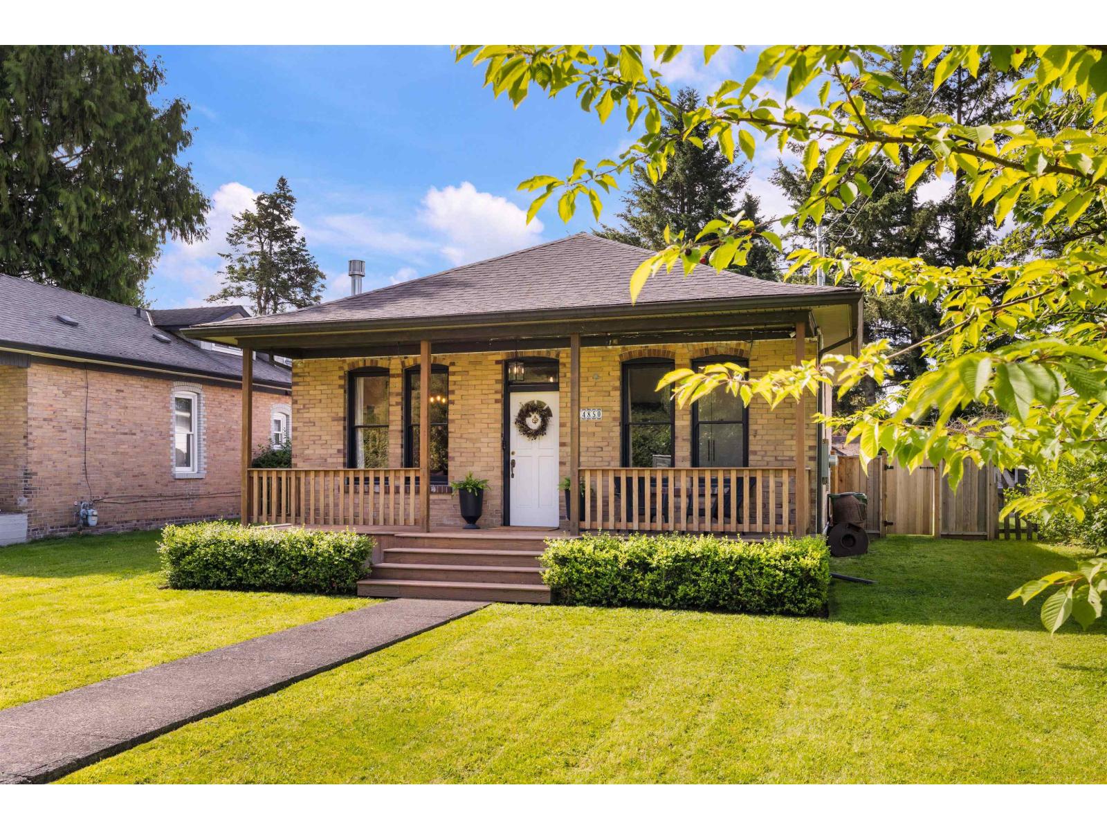 MLS® listing #29924378 for sale located at 34850 CLAYBURN ROAD