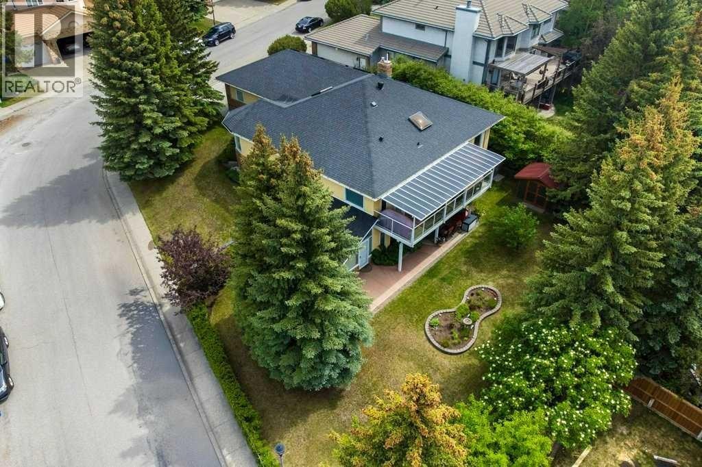 MLS® listing #29926362 for sale located at 63 Edenstone Way NW
