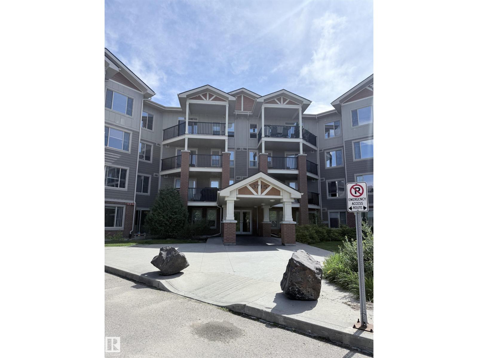 MLS® listing #29926740 for sale located at #117 3715 WHITELAW LN NW