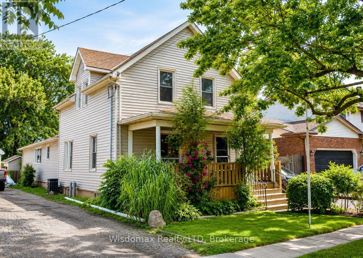 MLS® listing #29926827 for sale located at 10 ROSE AVENUE