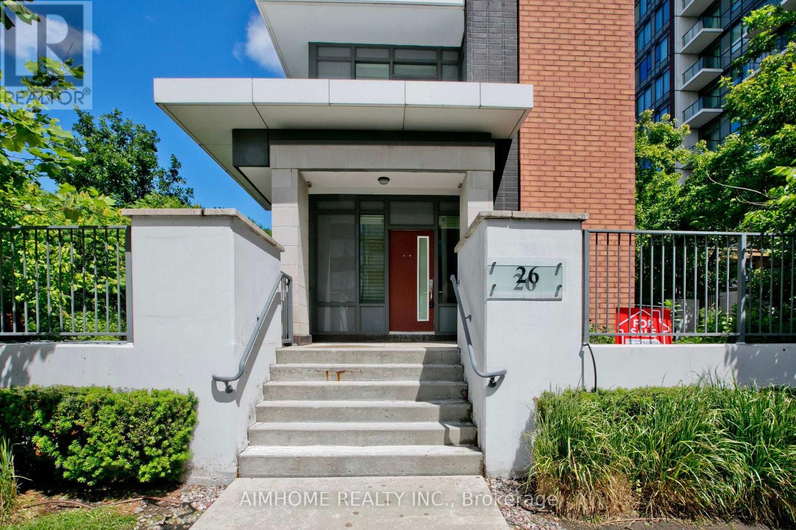 MLS® listing #29926886 for sale located at TH120 - 26 CHURCHILL AVENUE