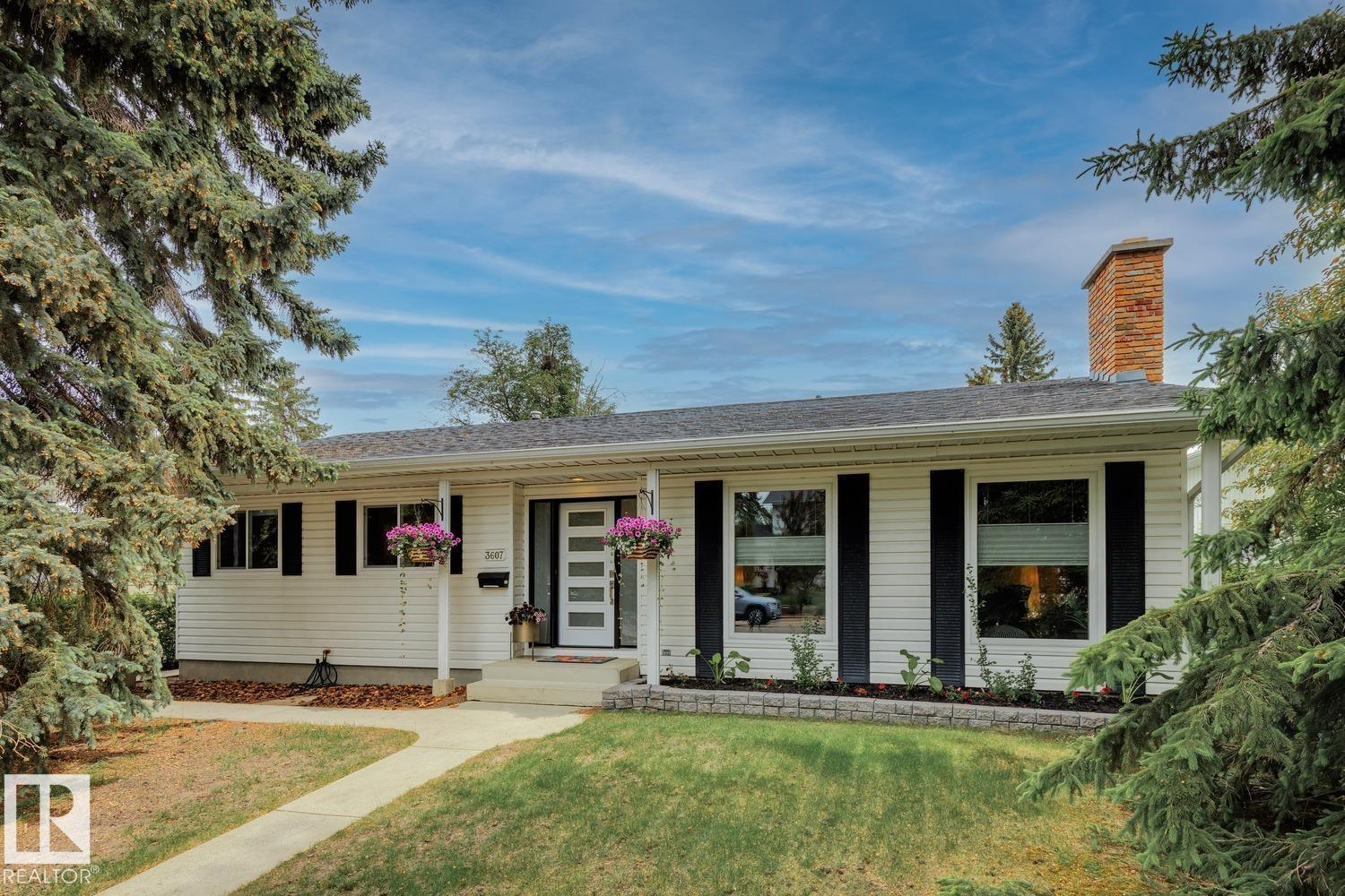 MLS® listing #29927358 for sale located at 3607 118 ST NW